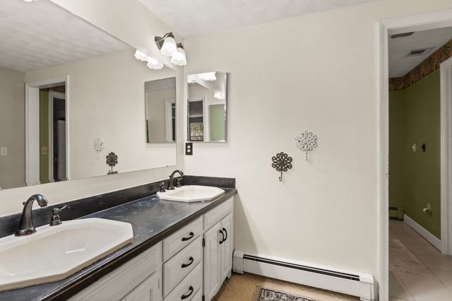 11 Pearl, Boxford, MA 01921