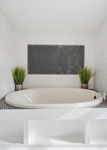 107 E Ward St, Centerville, TN 37033