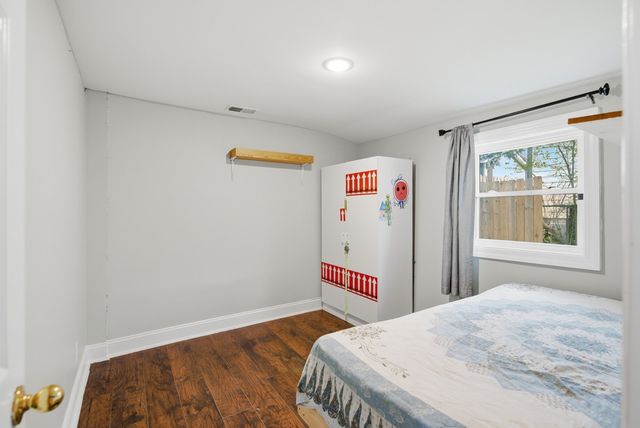 107 E Ward St, Centerville, TN 37033