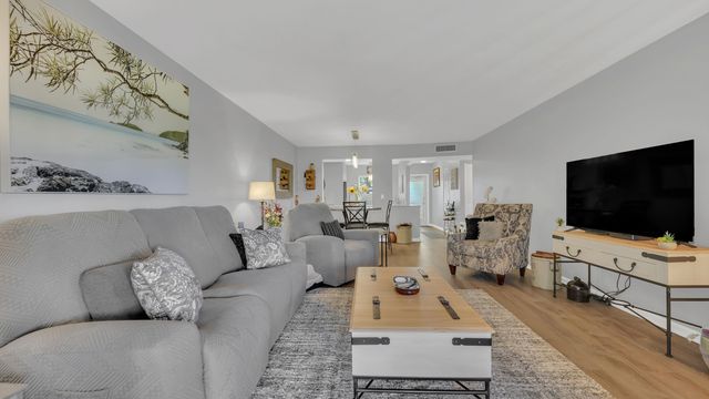 14701 Cumberland Drive 1070, Delray Beach, FL 33446