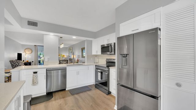 14701 Cumberland Drive 1070, Delray Beach, FL 33446