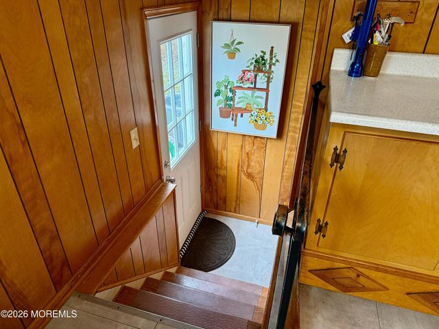 25 Adelphi Road, Toms River, NJ 08757