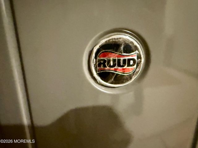 25 Adelphi Road, Toms River, NJ 08757