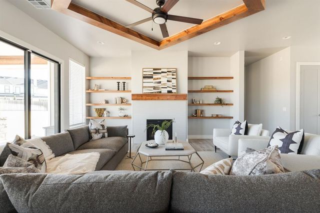 499 Old Farm Road, Edmond, OK 73034