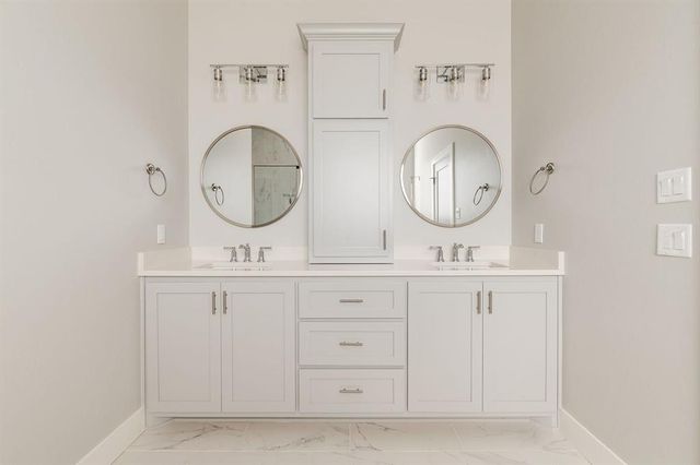 499 Old Farm Road, Edmond, OK 73034