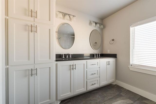 499 Old Farm Road, Edmond, OK 73034