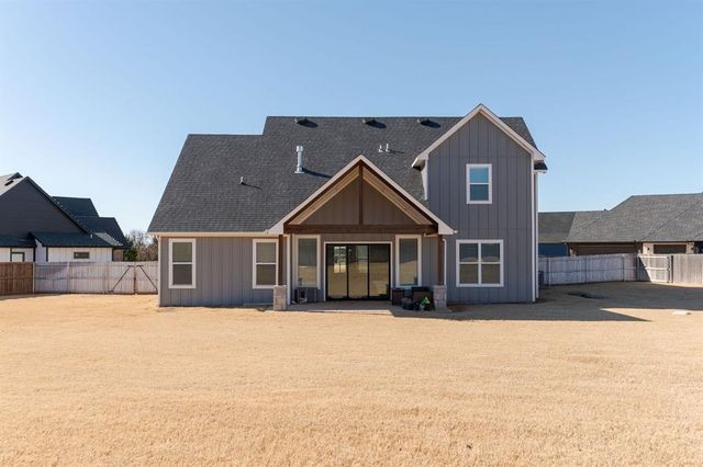 499 Old Farm Road, Edmond, OK 73034