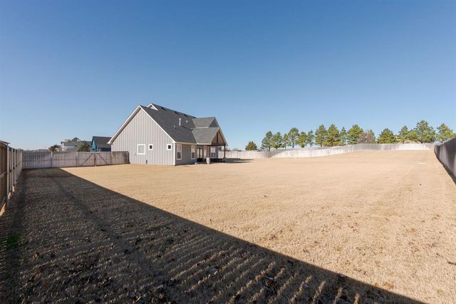 499 Old Farm Road, Edmond, OK 73034