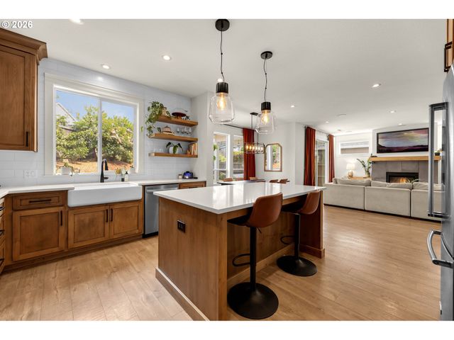 1160 S FIELDCREST Dr, Ridgefield, WA 98642