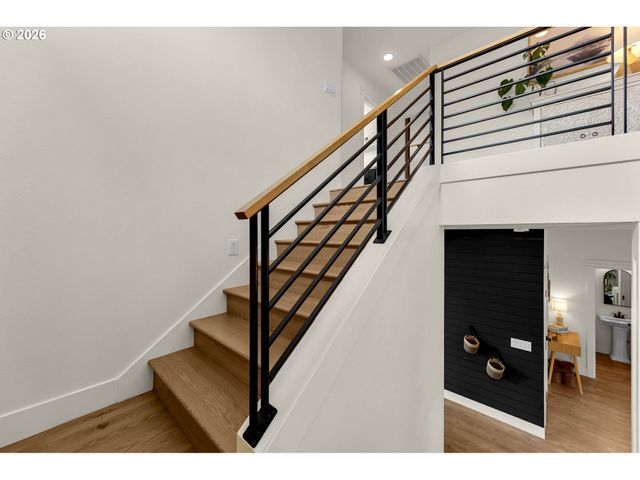 1160 S FIELDCREST Dr, Ridgefield, WA 98642