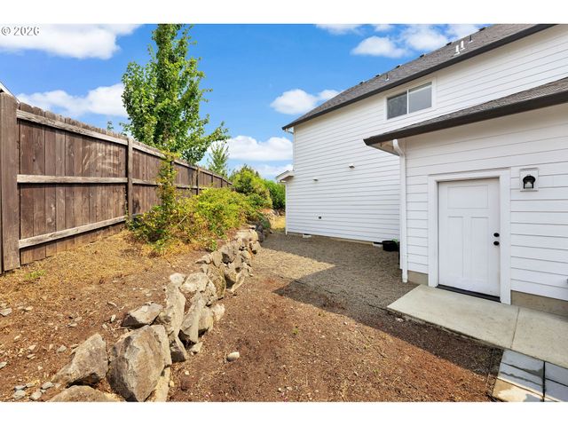 1160 S FIELDCREST Dr, Ridgefield, WA 98642
