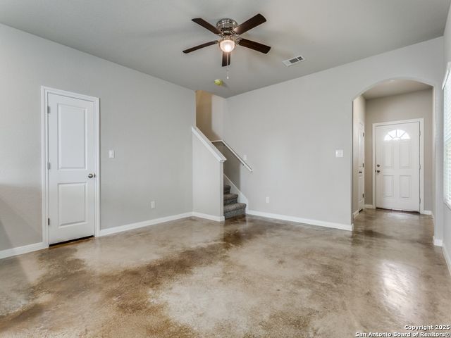 7935 Dial Ike Dr Unit 402, San Antonio, TX 78218