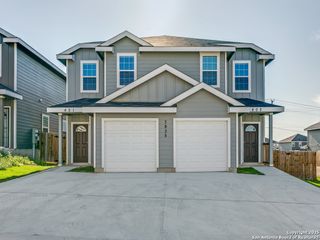 7935 Dial Ike Dr Unit 402, San Antonio, TX 78218