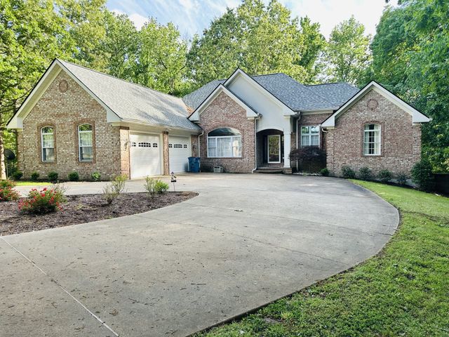 107 Legends Dr, Springville, TN 38256