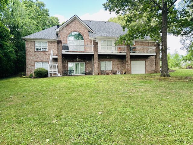 107 Legends Dr, Springville, TN 38256