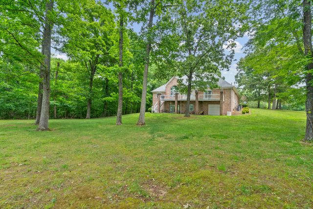 107 Legends Dr, Springville, TN 38256