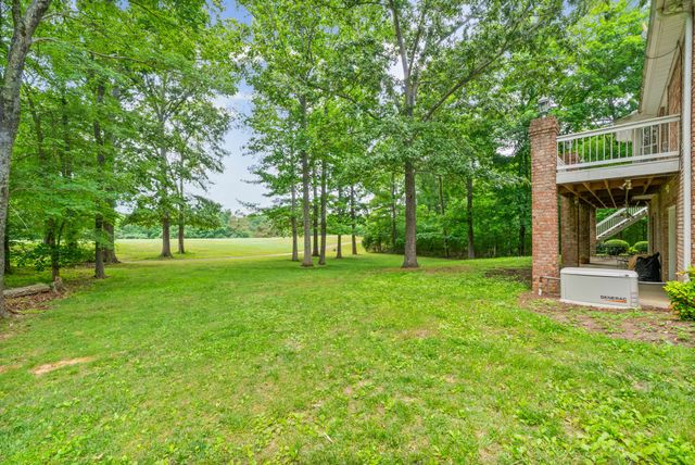 107 Legends Dr, Springville, TN 38256