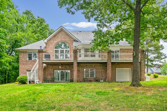 107 Legends Dr, Springville, TN 38256