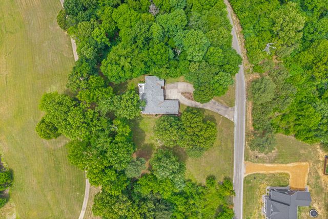 107 Legends Dr, Springville, TN 38256