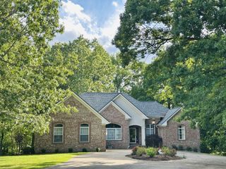 107 Legends Dr, Springville, TN 38256