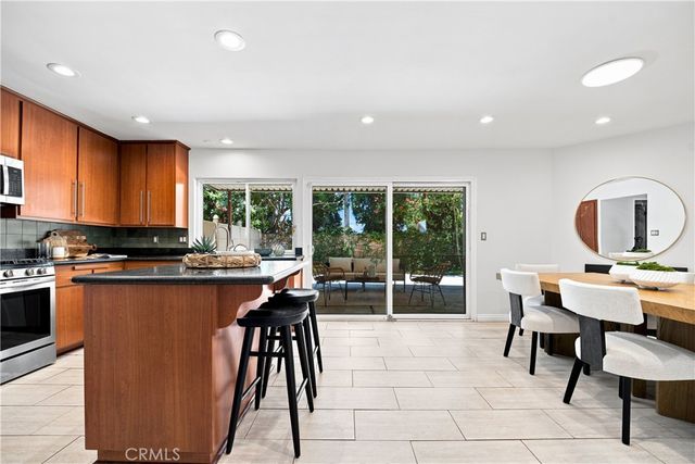 22719 Bassett Street, West Hills, CA 91307