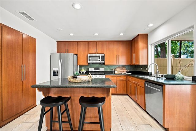 22719 Bassett Street, West Hills, CA 91307