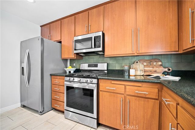 22719 Bassett Street, West Hills, CA 91307