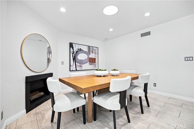 22719 Bassett Street, West Hills, CA 91307