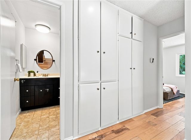 22719 Bassett Street, West Hills, CA 91307