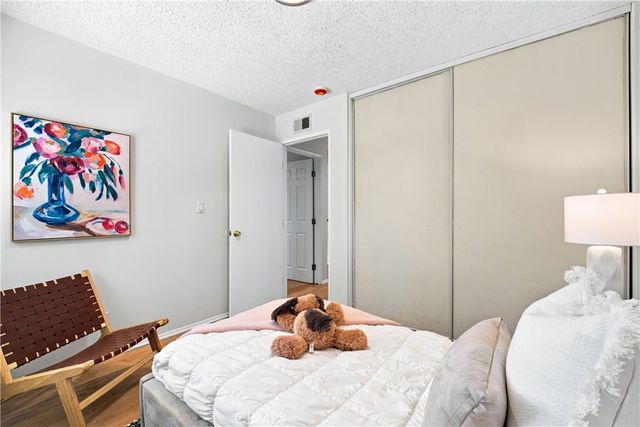 22719 Bassett Street, West Hills, CA 91307