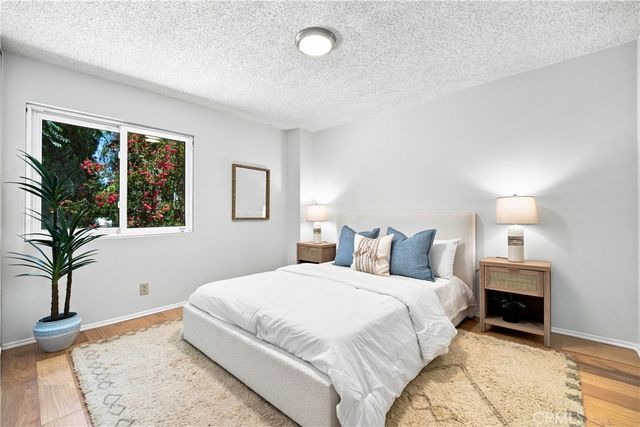 22719 Bassett Street, West Hills, CA 91307