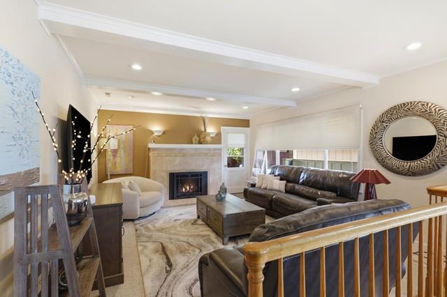 240 20th Avenue, Santa Cruz, CA 95062