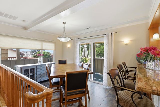 240 20th Avenue, Santa Cruz, CA 95062