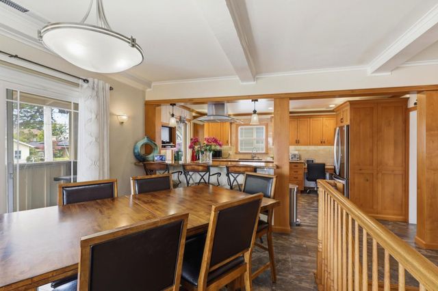 240 20th Avenue, Santa Cruz, CA 95062