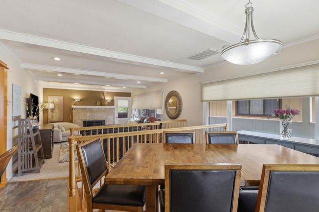 240 20th Avenue, Santa Cruz, CA 95062