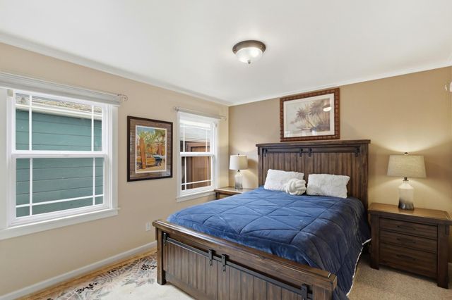240 20th Avenue, Santa Cruz, CA 95062