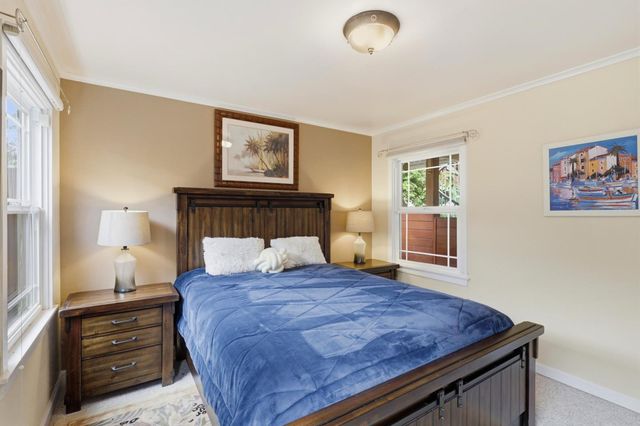 240 20th Avenue, Santa Cruz, CA 95062