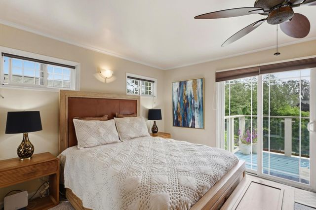 240 20th Avenue, Santa Cruz, CA 95062