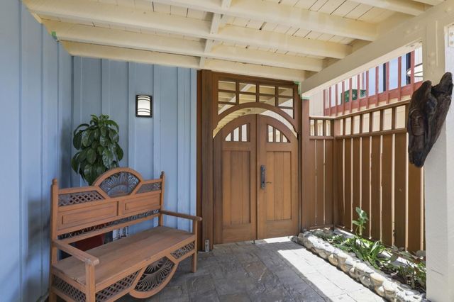 240 20th Avenue, Santa Cruz, CA 95062