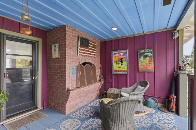 240 20th Avenue, Santa Cruz, CA 95062