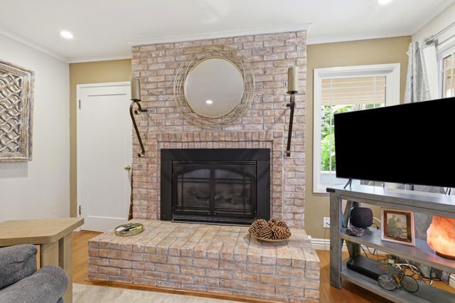 240 20th Avenue, Santa Cruz, CA 95062