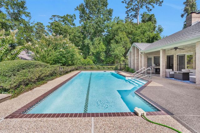 11710 Willowrun Drive, Montgomery, TX 77356