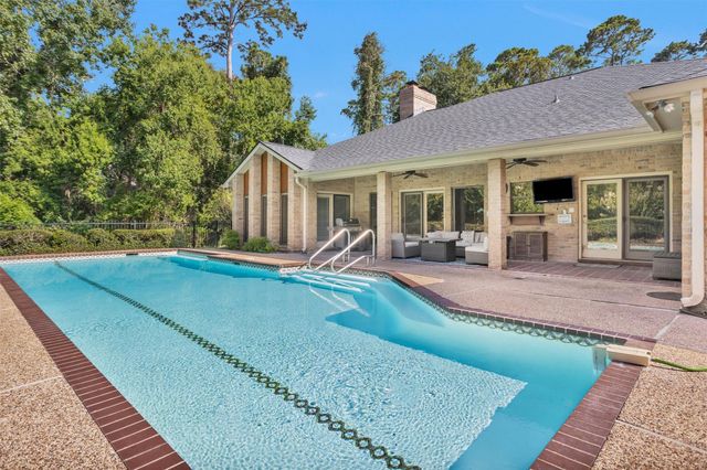 11710 Willowrun Drive, Montgomery, TX 77356