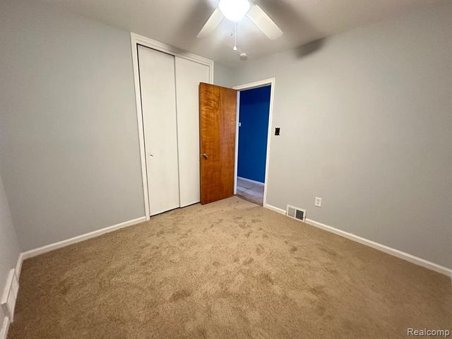 17157 Fort Street, Riverview, MI 48193