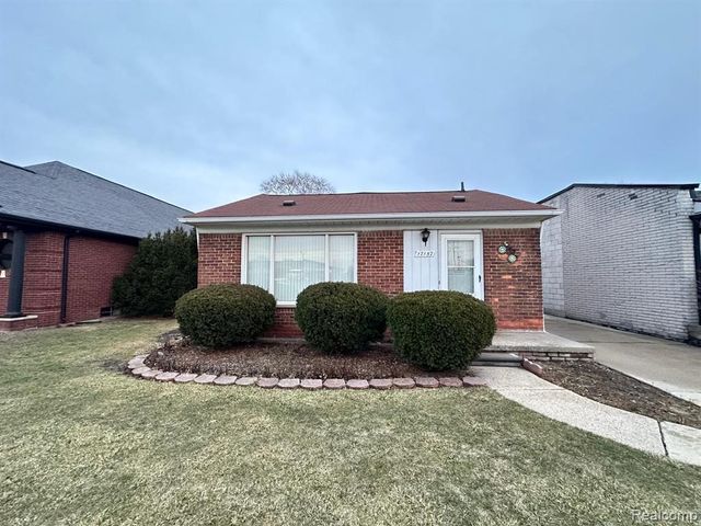 17157 Fort Street, Riverview, MI 48193