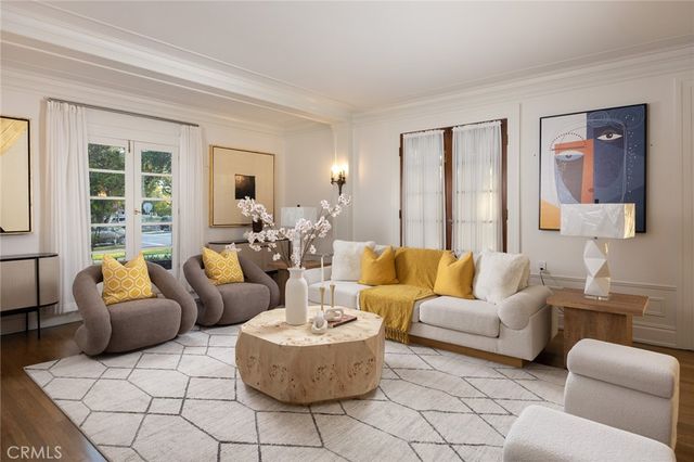 928 S El Molino, Pasadena, CA 91106