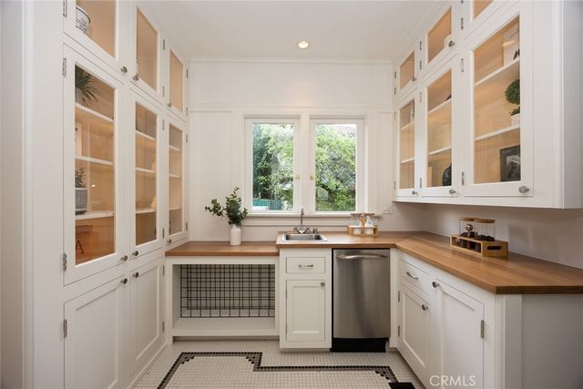 928 S El Molino, Pasadena, CA 91106