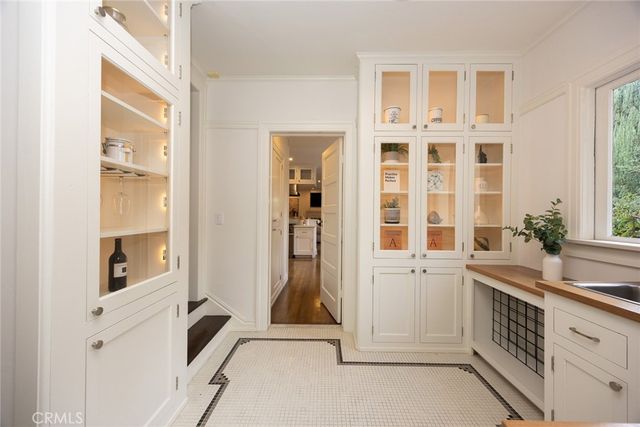 928 S El Molino, Pasadena, CA 91106