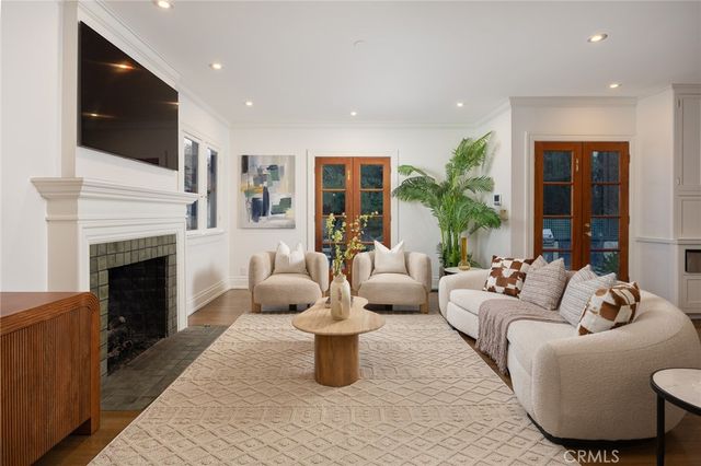 928 S El Molino, Pasadena, CA 91106