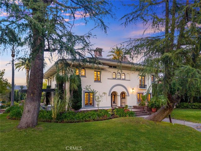 928 S El Molino, Pasadena, CA 91106